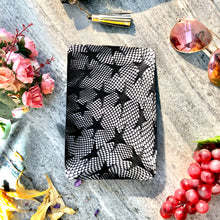 Load image into Gallery viewer, Star Fishnet Tights